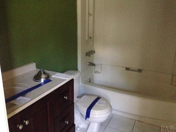 3rd image of 1164 Sanibel Ln