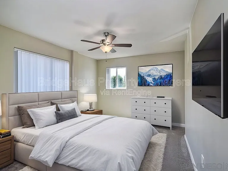378 Moss St #14 — Photo 13