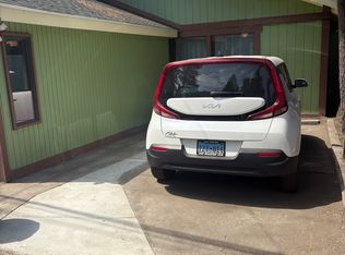 23988 Straight Way, Crestline, CA 92325