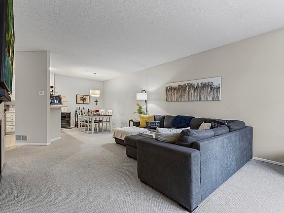 3rd image of 14393 Wilson Dr