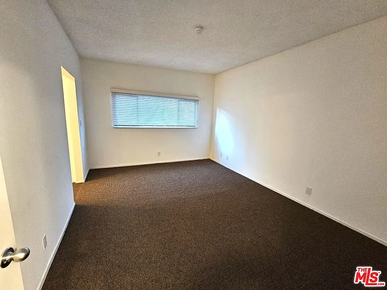 2349 S Bentley Ave #8 — Photo 14