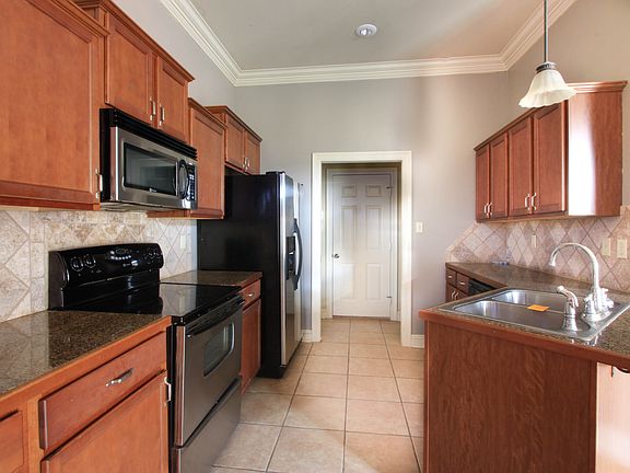 5th image of 505 Braxton Dr