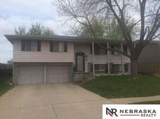13514 Emiline St, Omaha, NE 68138