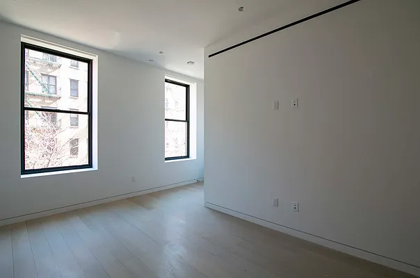 Rented by Urban Stone Realty Inc | media 4