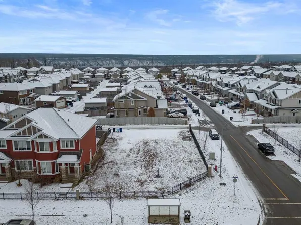 225 Heritage Dr, Wood Buffalo, AB T9K 0X9