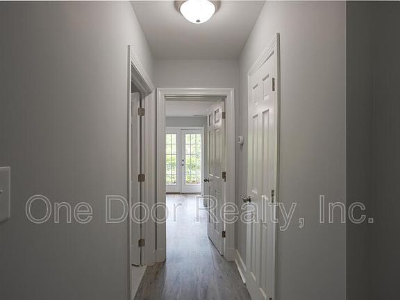 5th image of 704 London Company Way