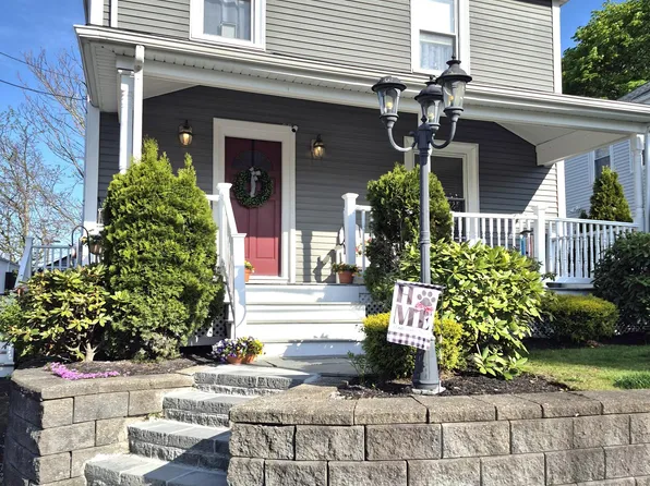 53 Orchard St, Dedham, MA 02026