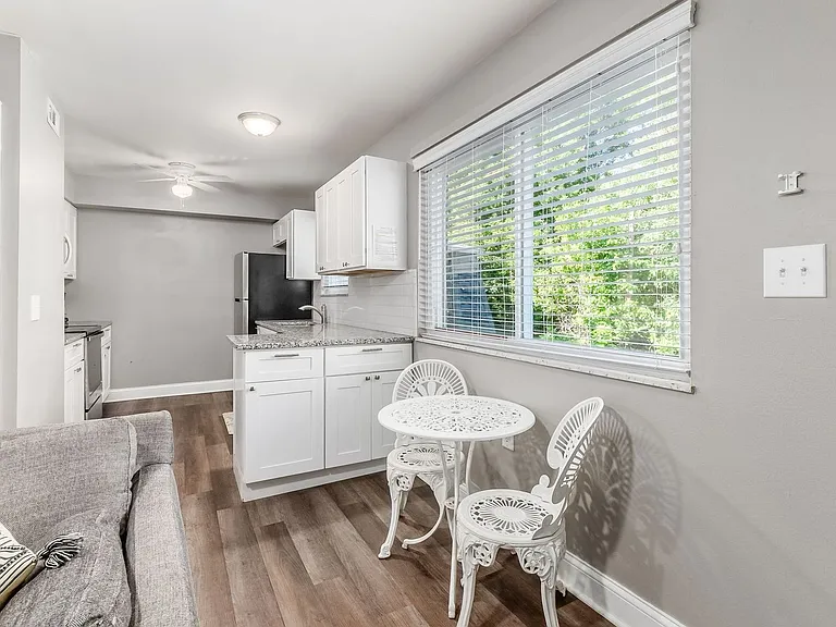2103 Iuka Ravine — Photo 17
