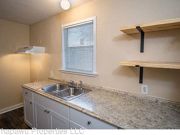 3rd image of 4109 S Presa St #10903512