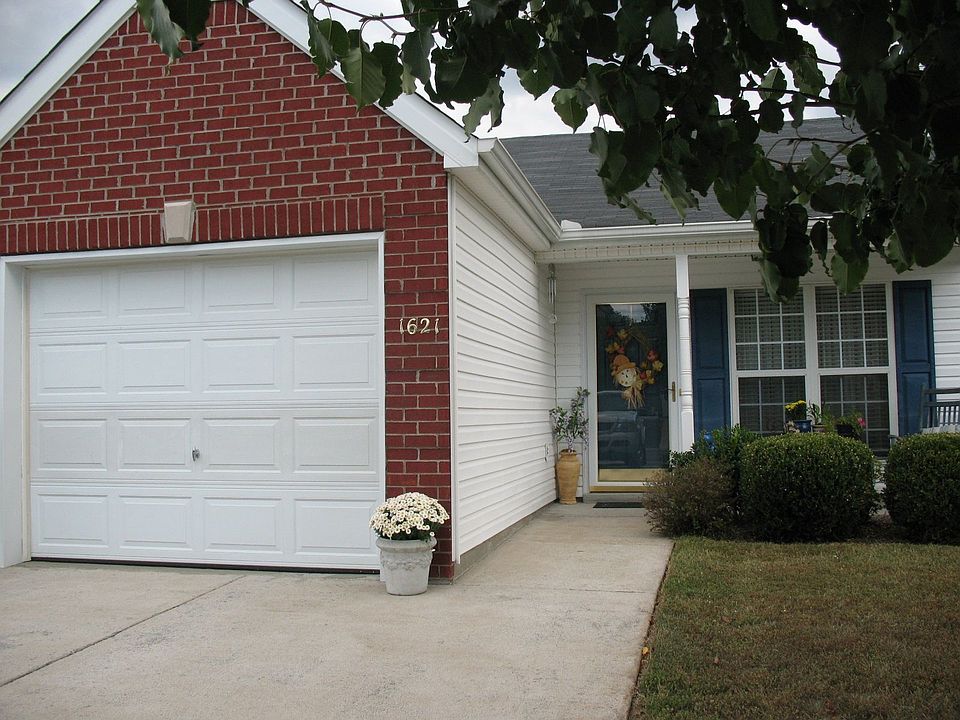 Well Maintained Patio Home