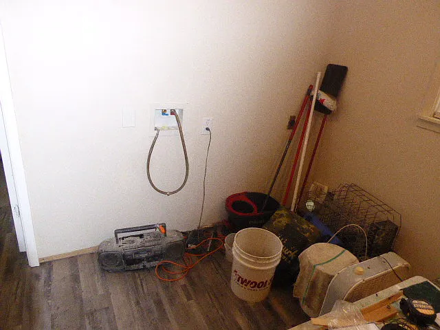 205 Worthy St — Photo 16