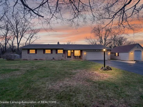 7713 Jon Scott Dr, Grand Ledge, MI 48837