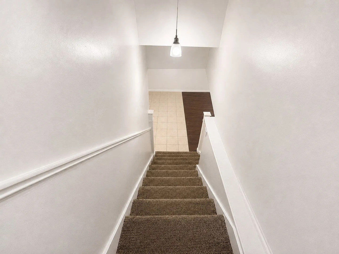Spacious 3-Bed, 2-Bath Basement Unit in Murray — Photo 4
