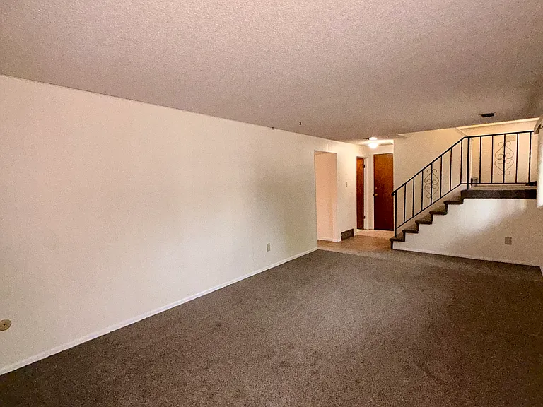 1408 Brookfield Dr — Photo 19