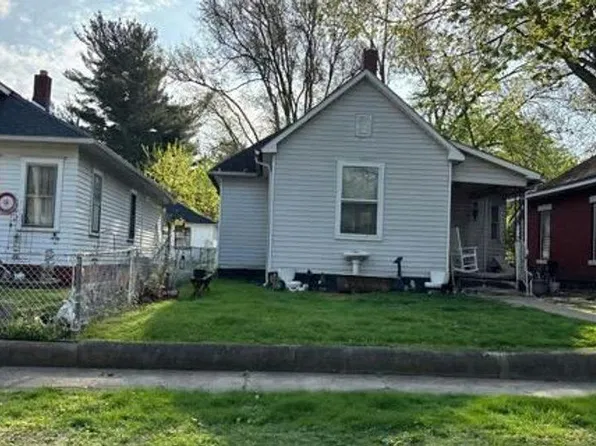 2121 N 21st St, Terre Haute, IN 47804