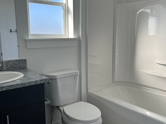 2nd image of 1790 McFarland Ave #B