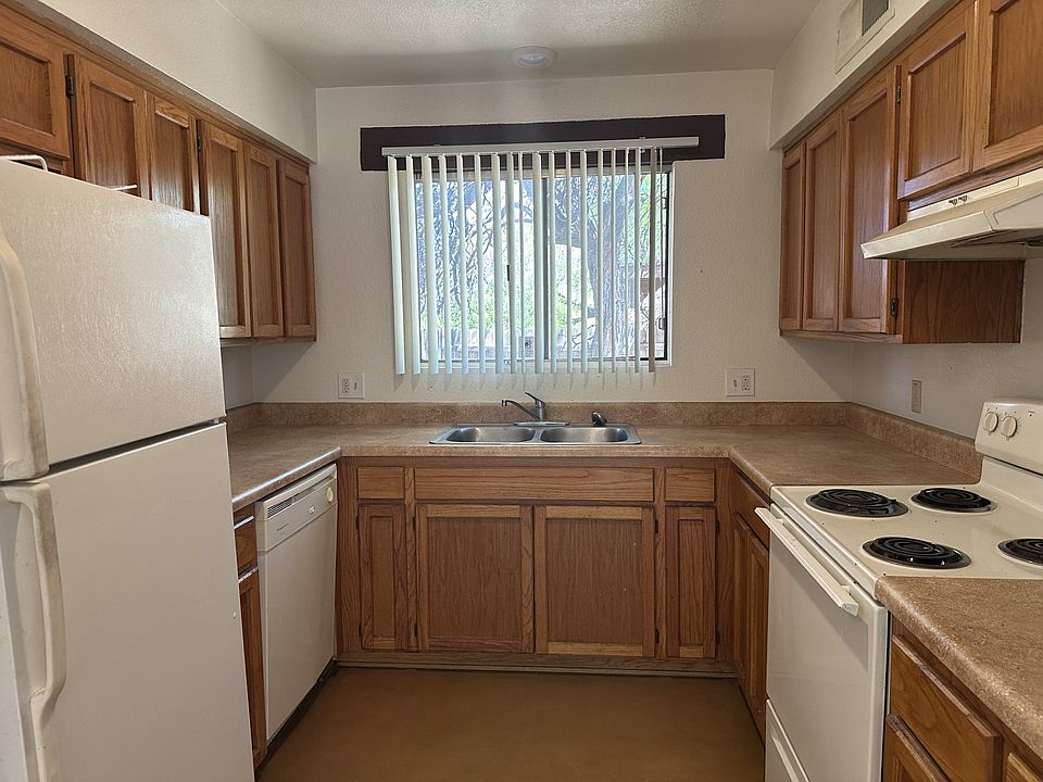 2nd image of 1734 E Adelaide Dr #1734