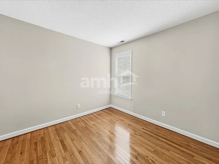3520 Huntingridge Dr — Photo 18