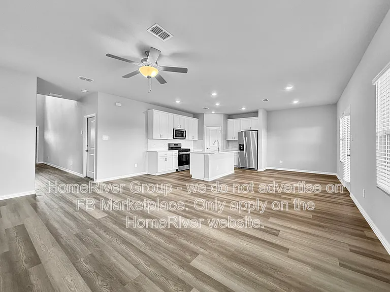 414 Bertney Dr — Photo 9