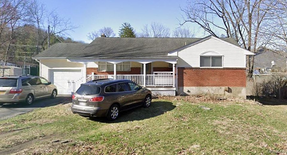 1st image of 4 Merriewold Lane S