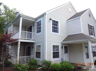 132 Fairview Cir, Middle Island, NY 11953