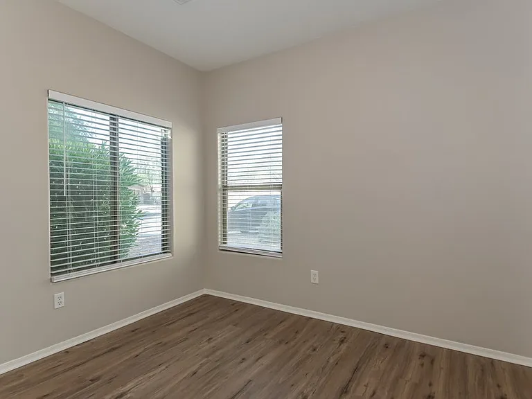 405 E Placita Nodo — Photo 10