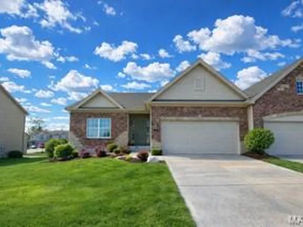 111 Cabot Ct, Wentzville, MO 63385