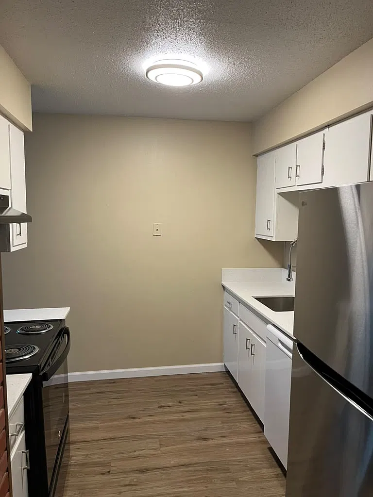1 bed, 750 sqft, $885 — Photo 1