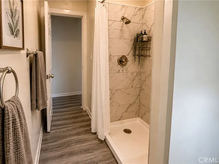 1021 W 25th St #6 — Photo 25