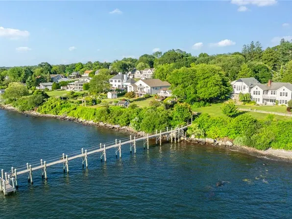 205 Seaside Dr, Jamestown, RI 02835