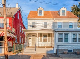 635 Corson St, Bristol, PA 19007