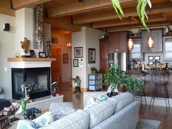 541 E Erie St Unit 304-2, Milwaukee, WI 53202