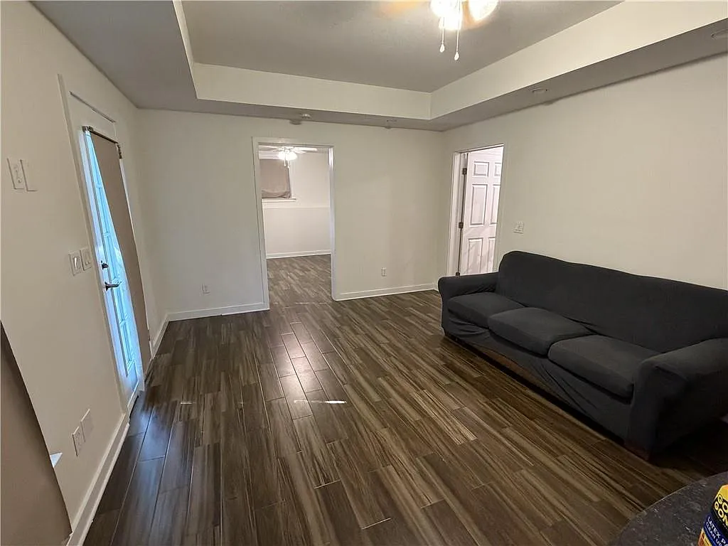 1 bed, 1.0 bath, 2702 sqft, $1,500 — Photo 4
