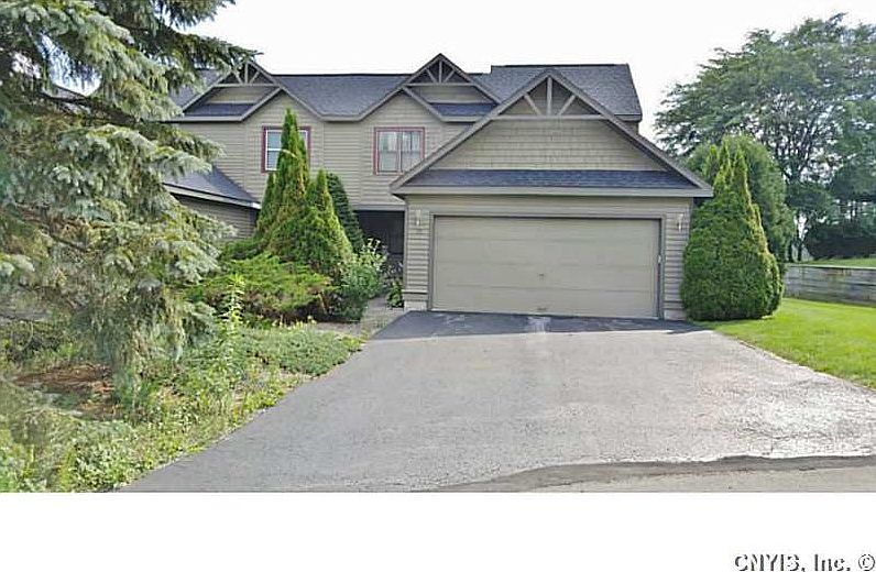 1st image of 15 Old Farm Ln