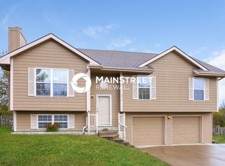 2215 Glenside Rd, Kearney, MO 64060