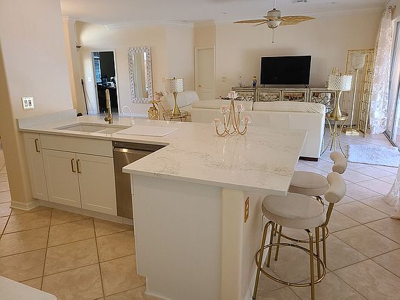 5th image of 23371 Olde Meadowbrook Cir