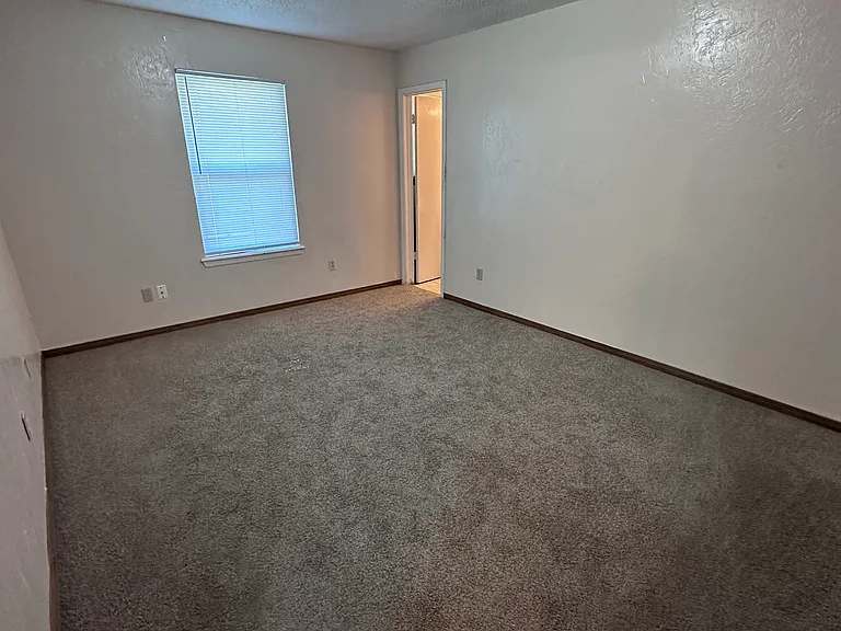 2720 Zachary Pl — Photo 7