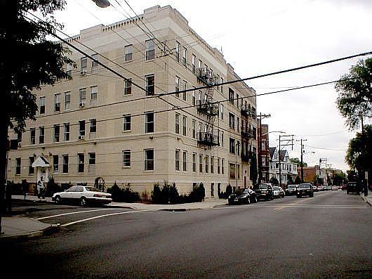 1st image of 149 Grant Ave APT 4B
