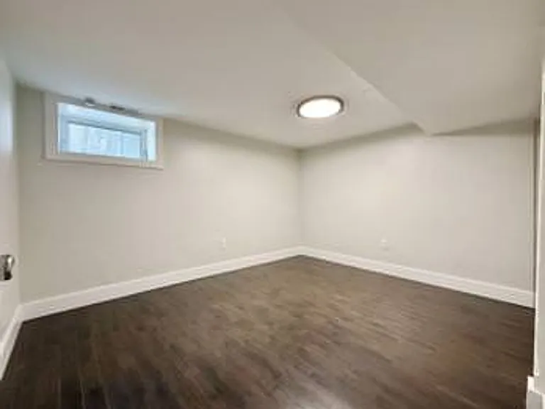 652 E Roosevelt Ave — Photo 19