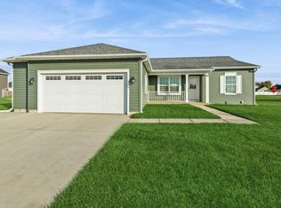 406 Phillips Ave, Walworth, WI 53184