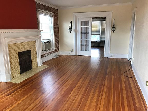 4th image of 1378 N Ogden St APT 10