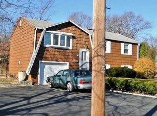 75 Solar Ave, Braintree, MA 02184