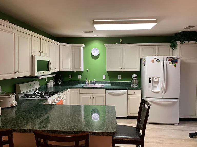 304 Harvest Ln — Photo 11