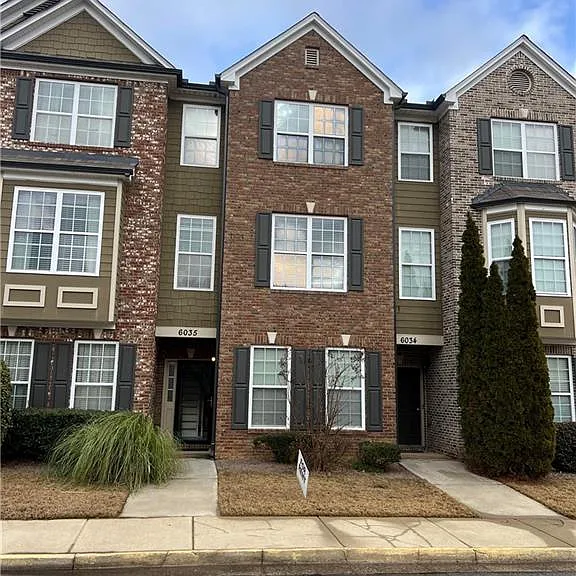 6035 Bayrose Cir — Photo 1