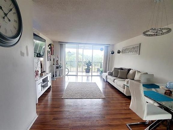 2nd image of 4411 Trevi Ct APT 206