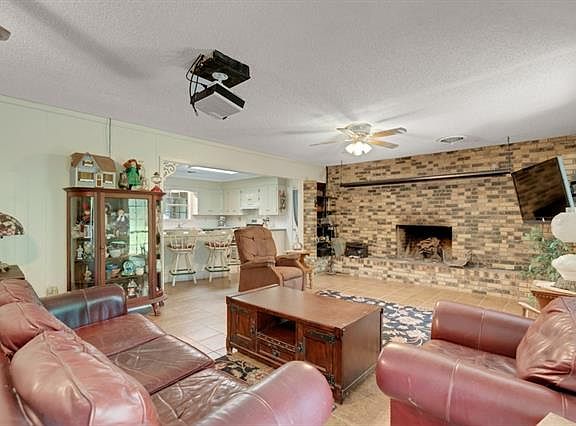 3rd image of 48440 Highway 437