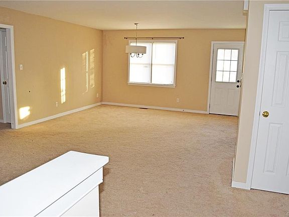 3rd image of 7201 Andersons Forge Ct