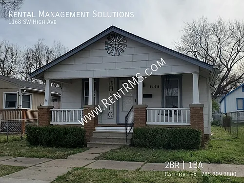 1168 SW High Ave Photo 1