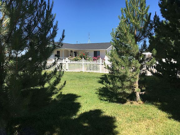 Front yard view