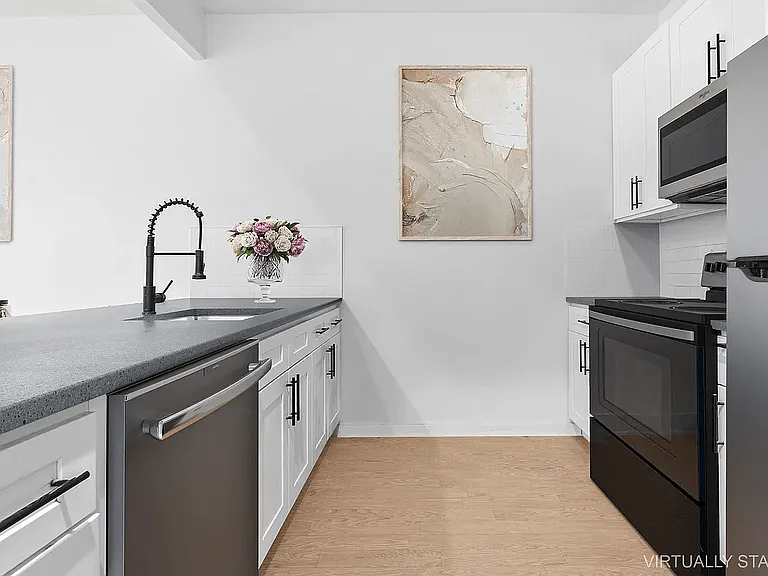 1059 Greene Ave #1 — Photo 5